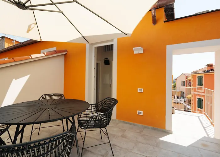 Cadamare Charming In Portovenere Lejlighed